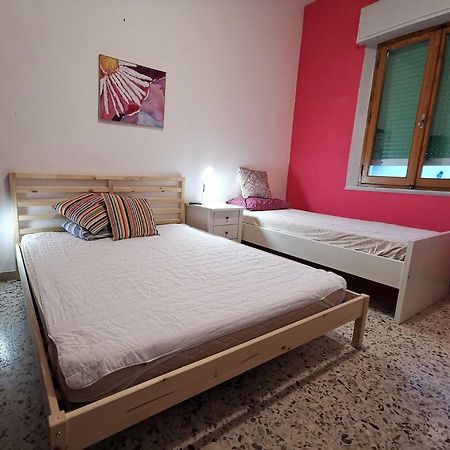 Verite Empoli Bagian luar foto