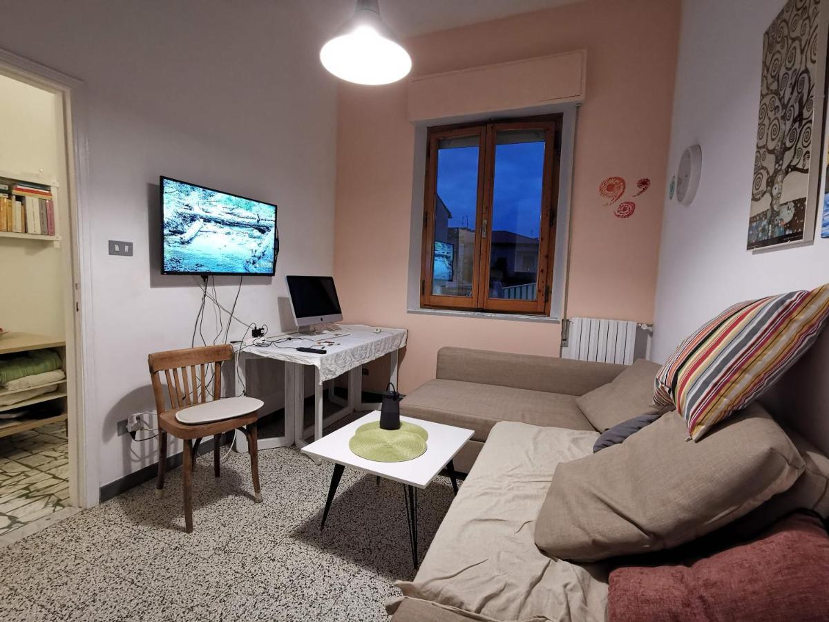 Verite Empoli Bagian luar foto