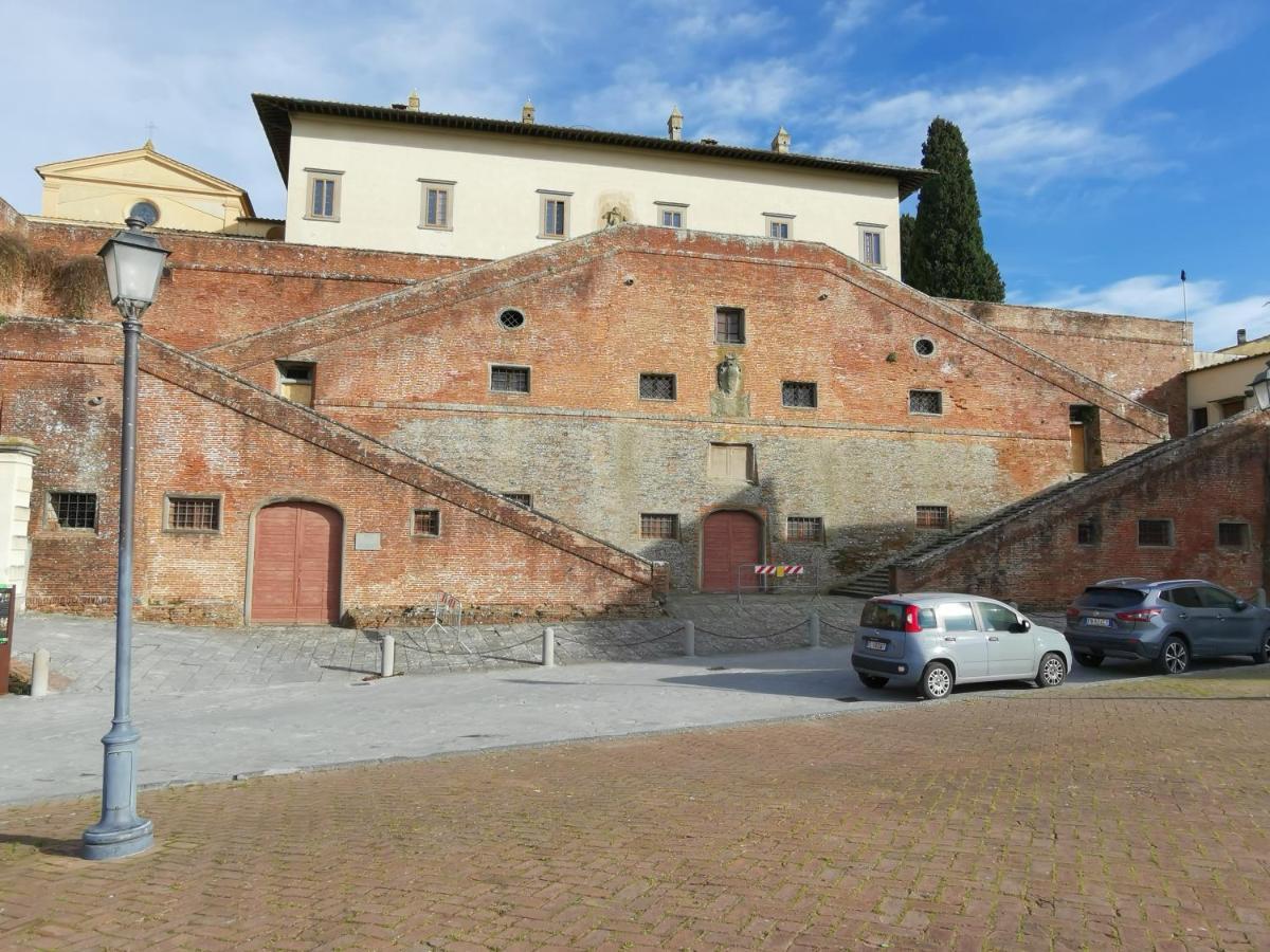 Verite Empoli Bagian luar foto