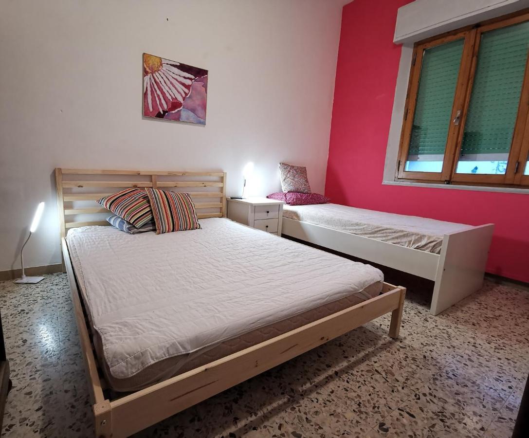 Verite Empoli Bagian luar foto
